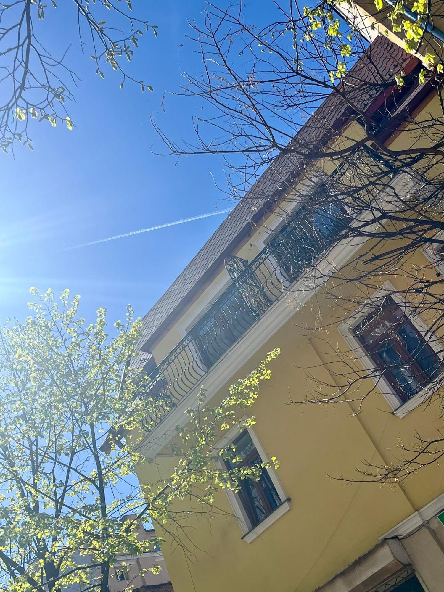 En-Suite Rooms: Novа Guesthouse In Sofia Center Ngoại thất bức ảnh