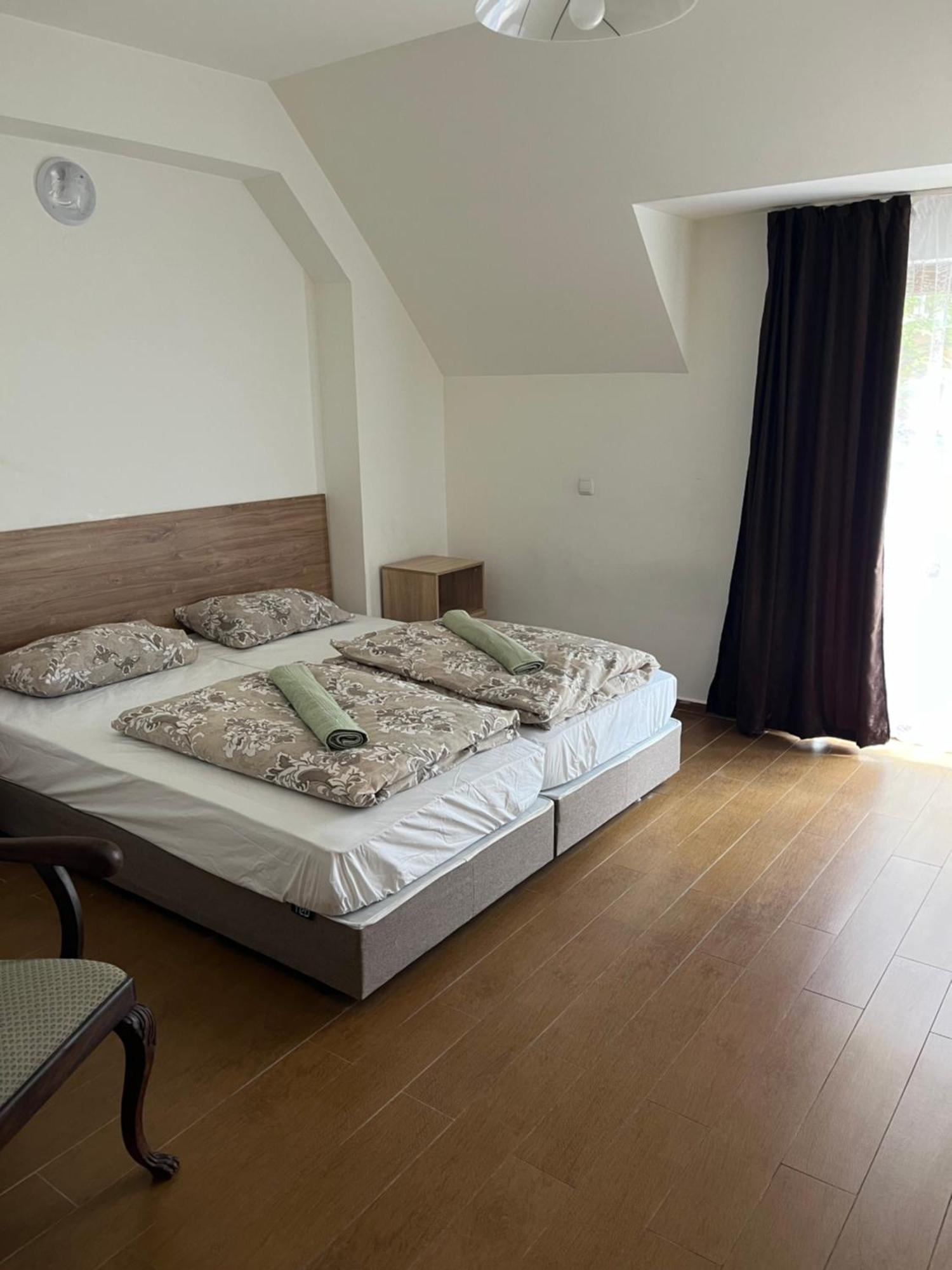 En-Suite Rooms: Novа Guesthouse In Sofia Center Ngoại thất bức ảnh