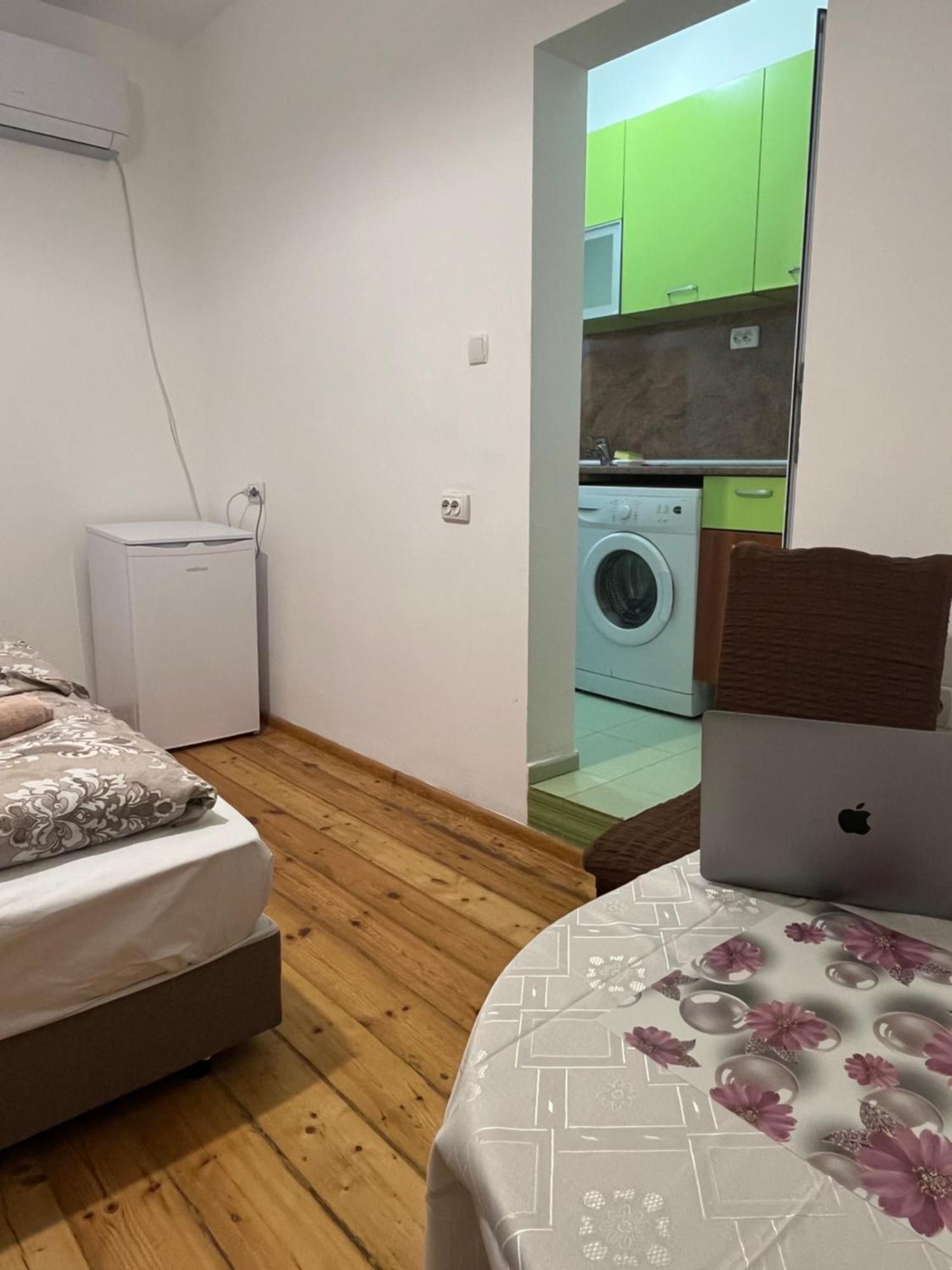 En-Suite Rooms: Novа Guesthouse In Sofia Center Ngoại thất bức ảnh