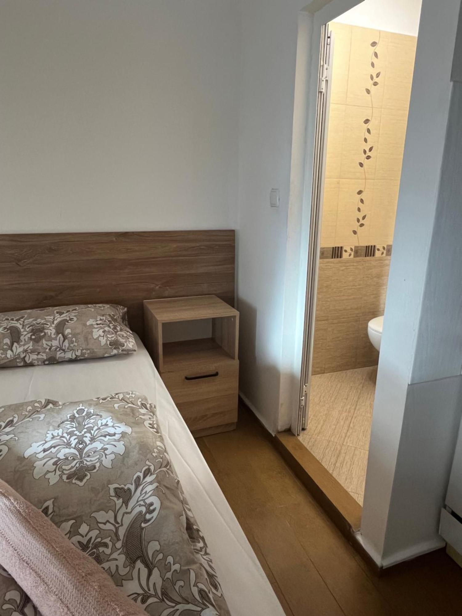 En-Suite Rooms: Novа Guesthouse In Sofia Center Ngoại thất bức ảnh
