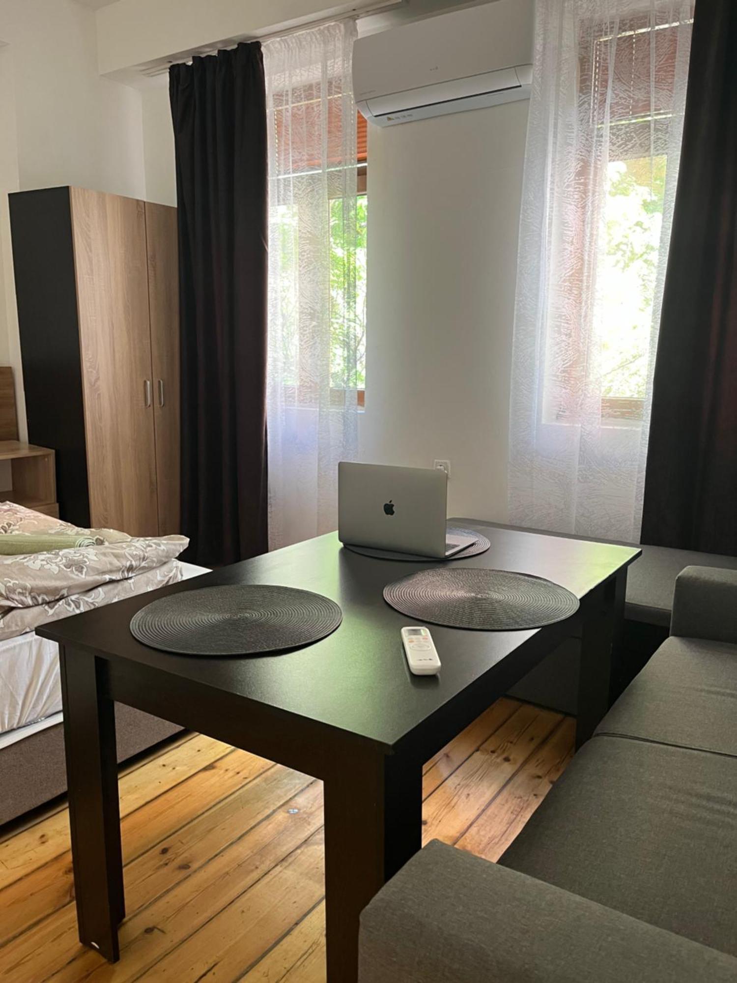 En-Suite Rooms: Novа Guesthouse In Sofia Center Ngoại thất bức ảnh