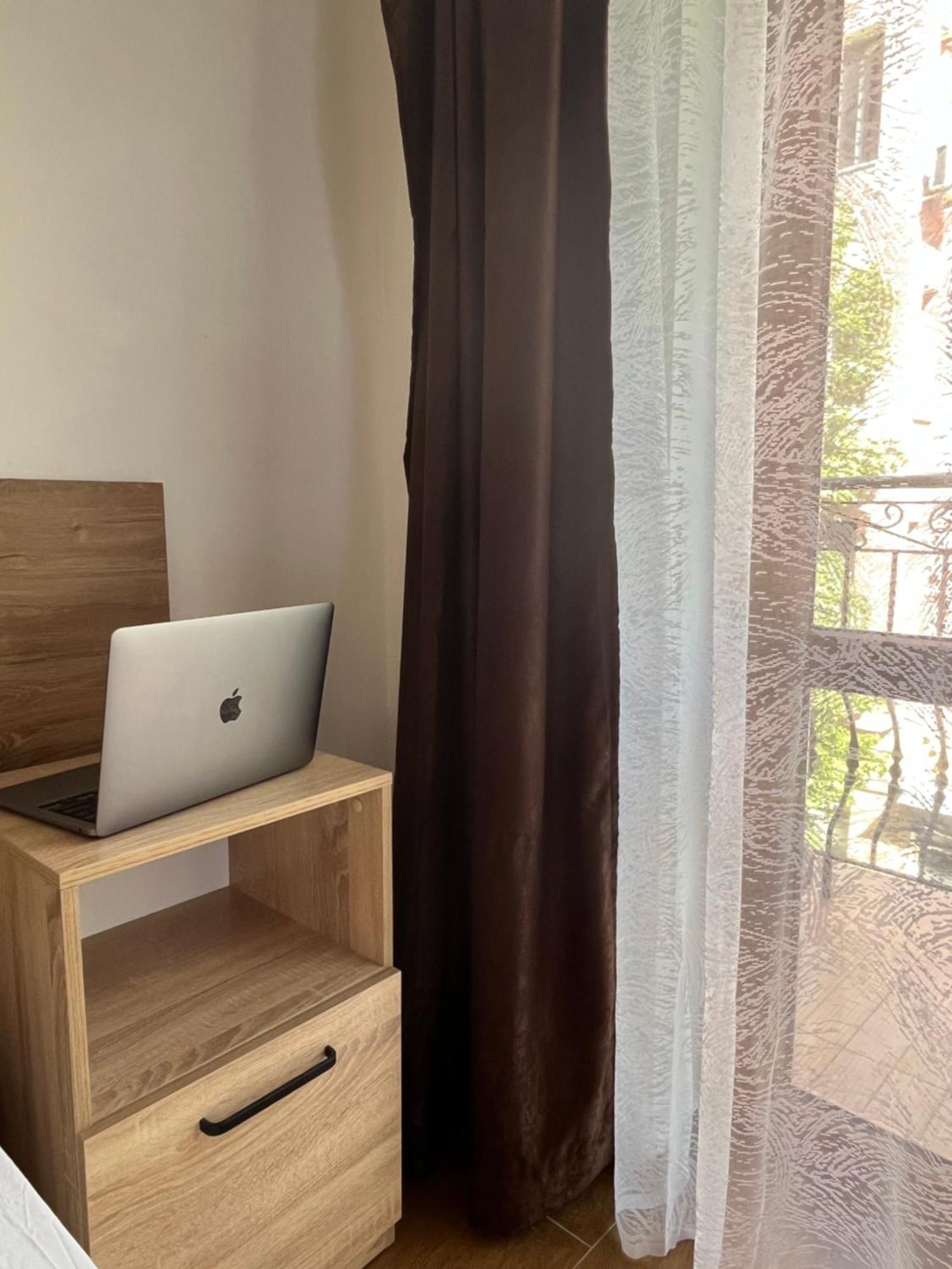 En-Suite Rooms: Novа Guesthouse In Sofia Center Ngoại thất bức ảnh