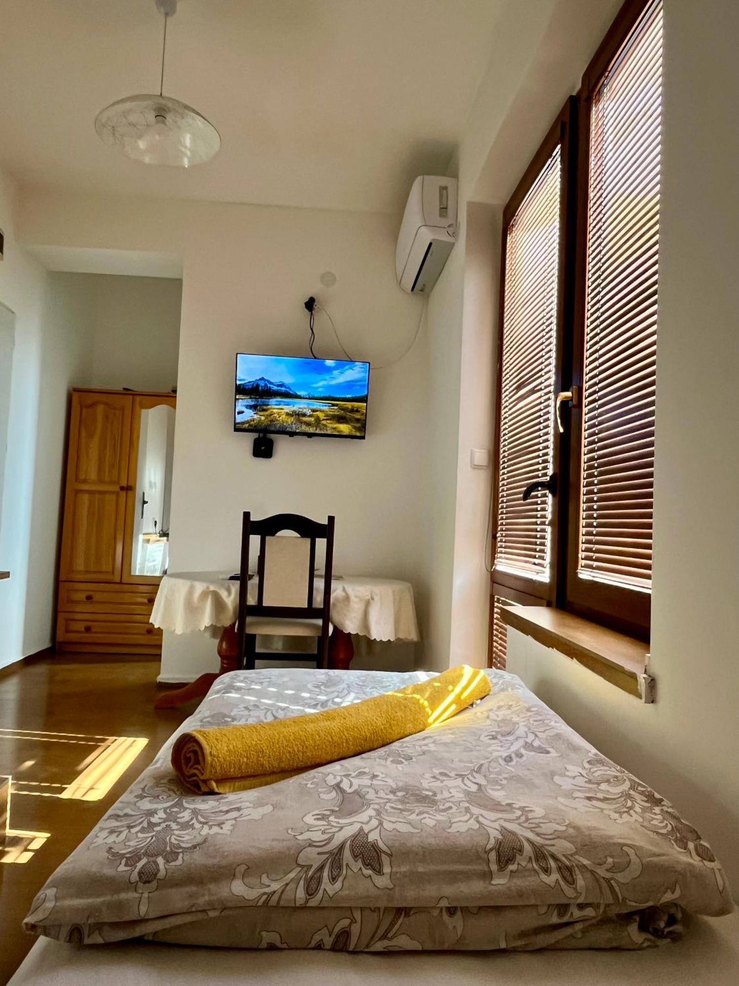 En-Suite Rooms: Novа Guesthouse In Sofia Center Phòng bức ảnh