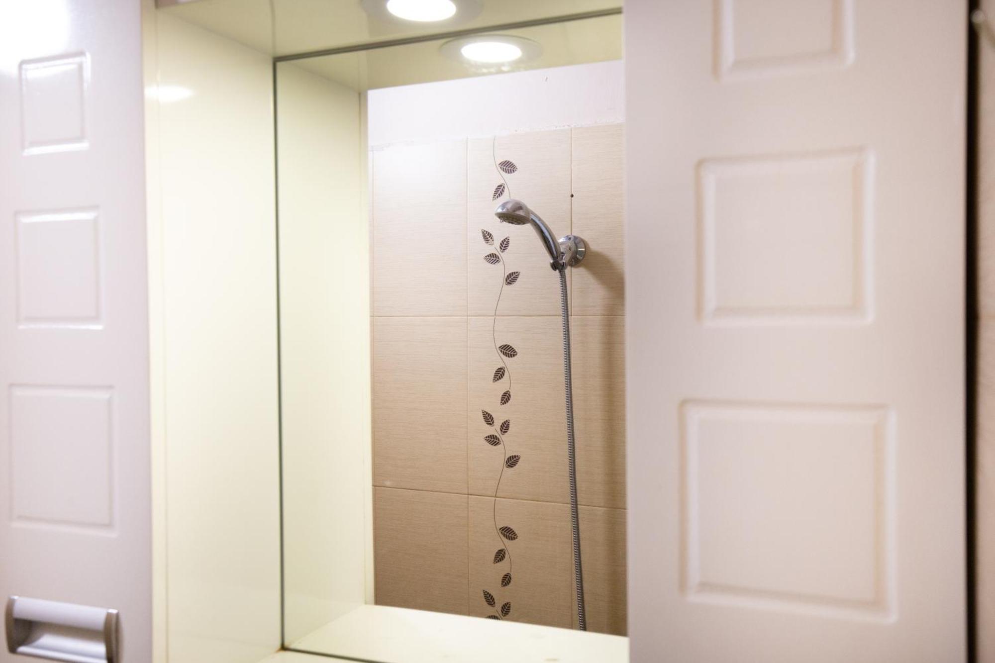 En-Suite Rooms: Novа Guesthouse In Sofia Center Ngoại thất bức ảnh