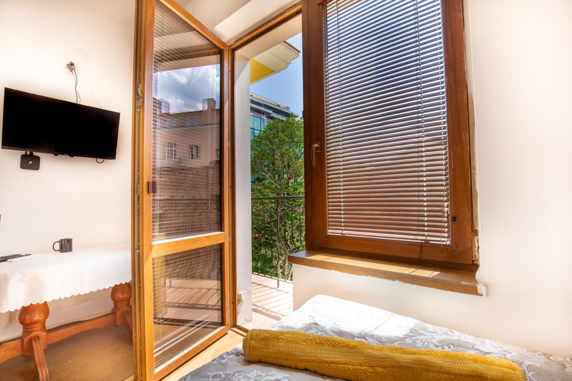 En-Suite Rooms: Novа Guesthouse In Sofia Center Ngoại thất bức ảnh