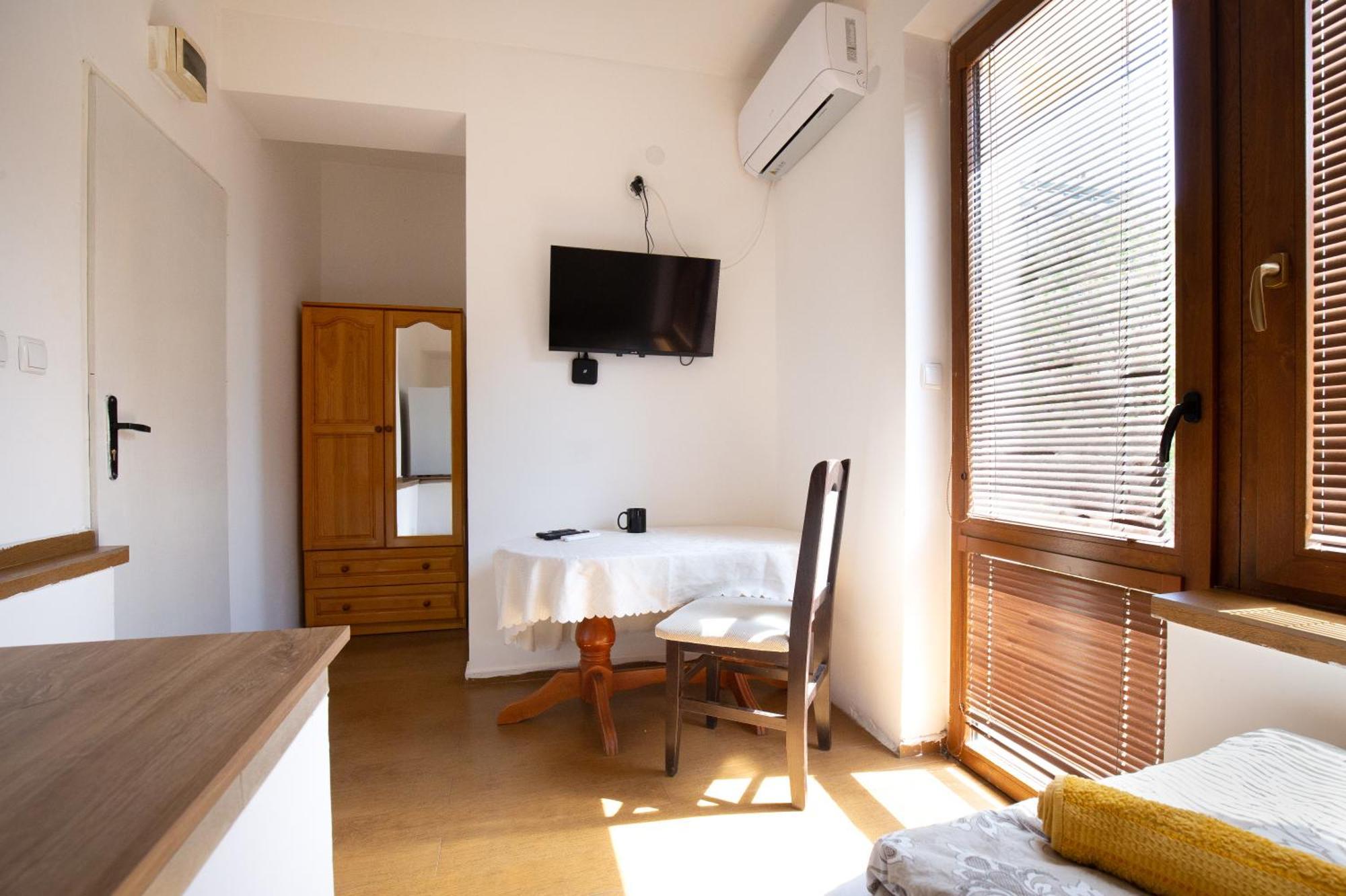 En-Suite Rooms: Novа Guesthouse In Sofia Center Ngoại thất bức ảnh