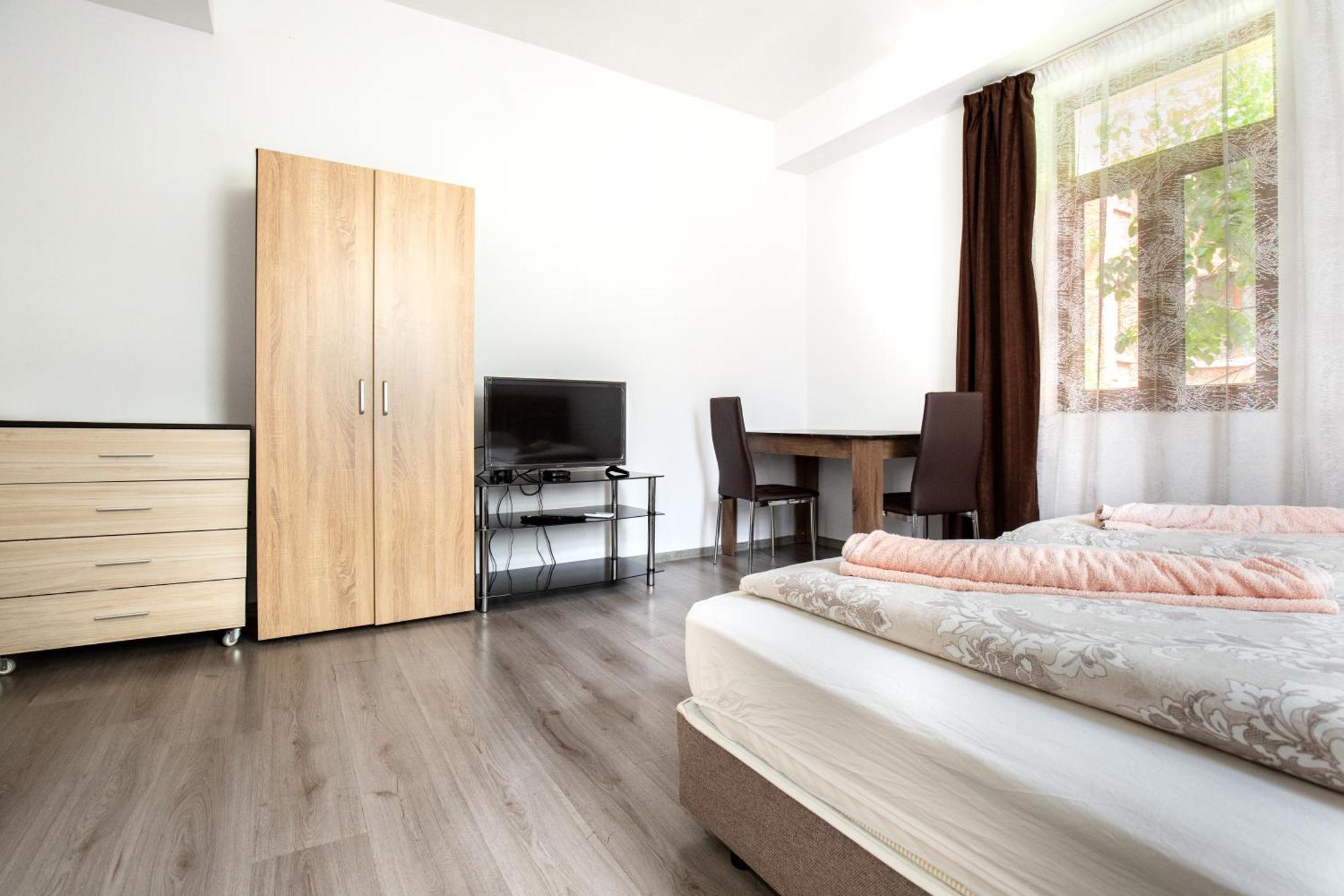 En-Suite Rooms: Novа Guesthouse In Sofia Center Ngoại thất bức ảnh