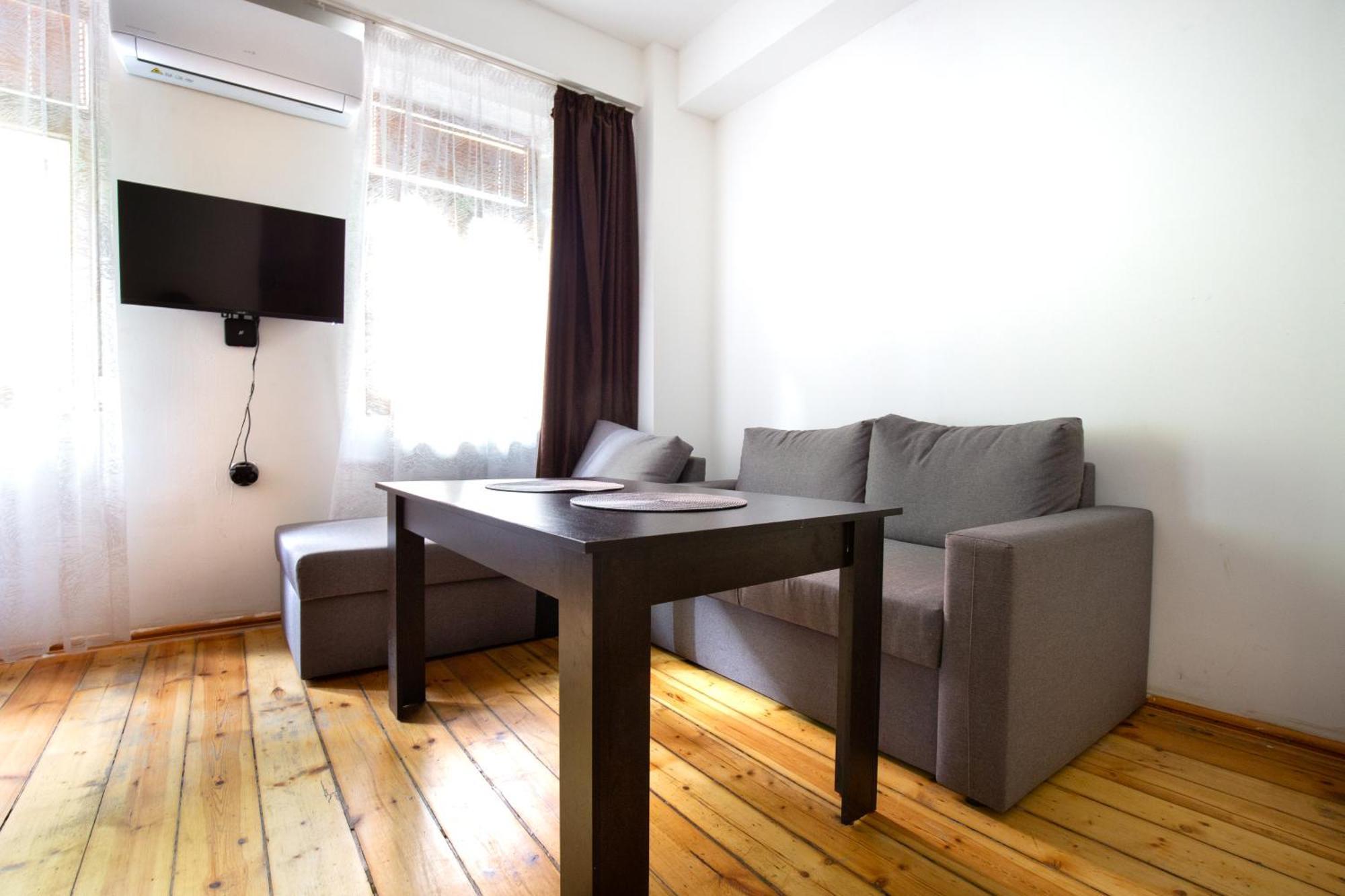 En-Suite Rooms: Novа Guesthouse In Sofia Center Ngoại thất bức ảnh